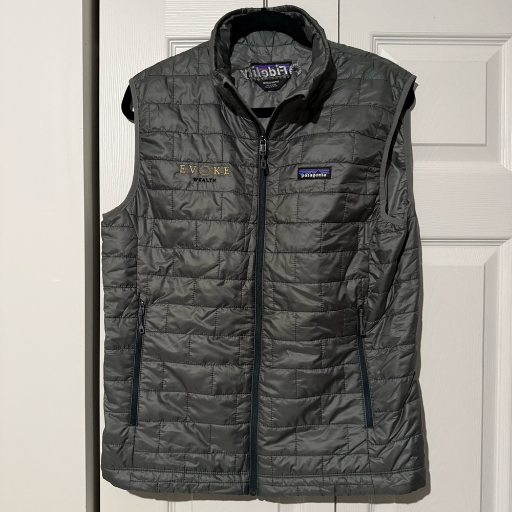Patagonia Men’s Nano Puff Insulated Vest, Gray, Size Medium
